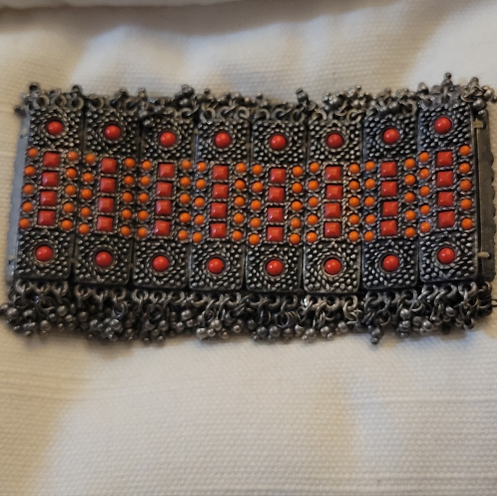 Vintage Dark Charcoal Weighted Metal w/ Red Beads Stretch Expandable Bracelet